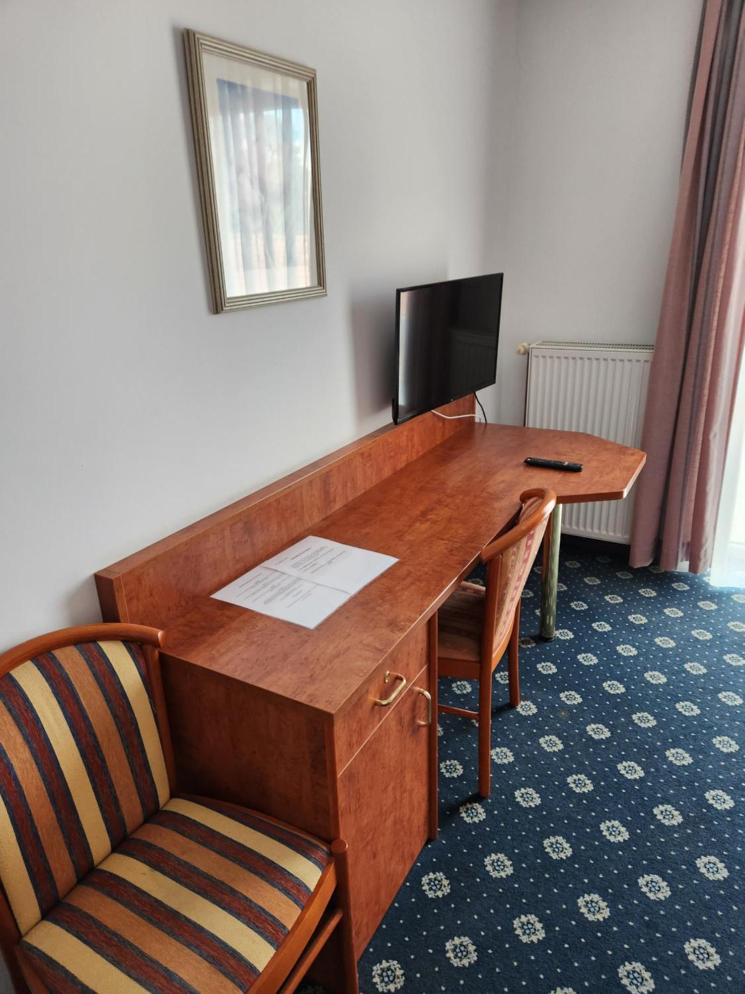 Prisdorf Hotel Hoyers In Pinneberg מראה חיצוני תמונה