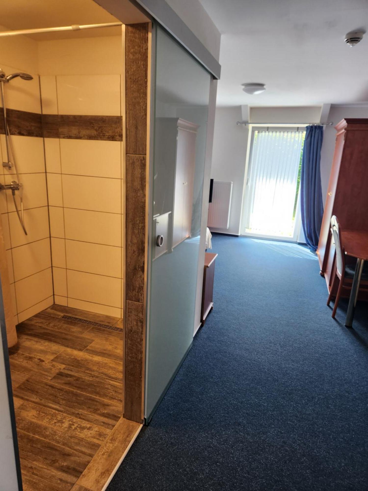 Prisdorf Hotel Hoyers In Pinneberg מראה חיצוני תמונה