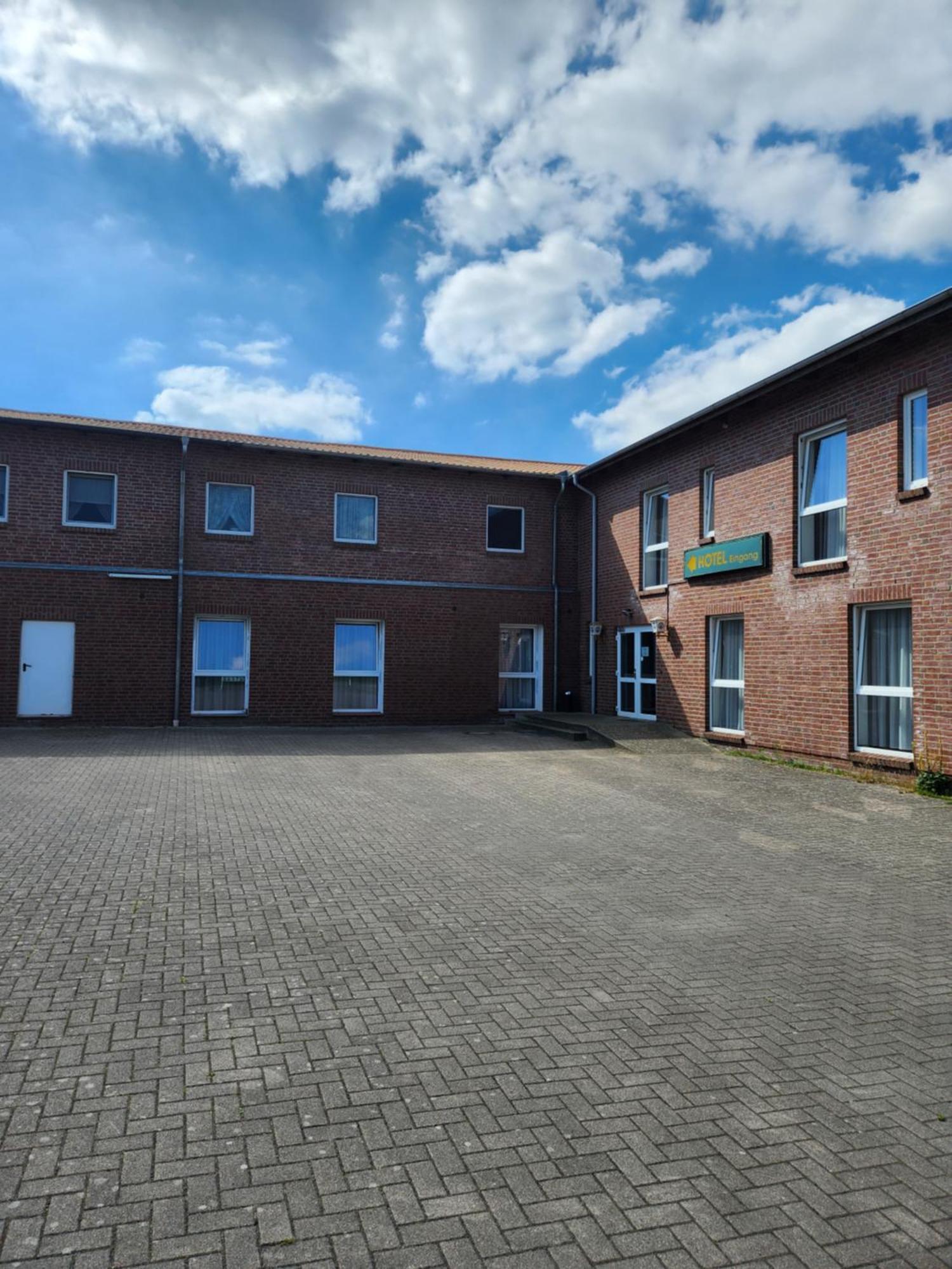 Prisdorf Hotel Hoyers In Pinneberg מראה חיצוני תמונה